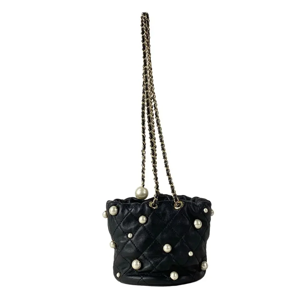 Chanel Matelasse Shoulder Bag AS2518